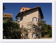 holelP4160069 * 614 x 461 * (69KB)