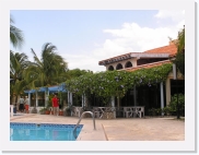 holelP4230260 * 614 x 461 * (63KB)