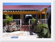 holelspaP4160060 * 614 x 461 * (72KB)